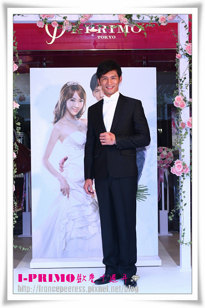 I-PRIMO最帥氣的新郎溫昇豪佩帶十週年紀念限定結婚對戒款SPARKLE.jpg